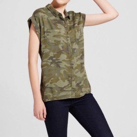 Mossimo Camo Button Up Blouse Short Sleeve Green Multi Size Small - Picture 1 of 10